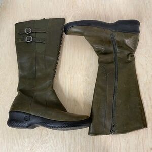 KEEN Bern Baby Bern Women's Size 7 Dark Green Leather Tall Zipper Boots Shoes
